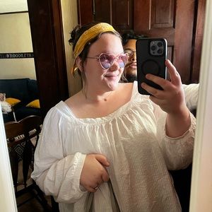 Meet your Posher, Anna